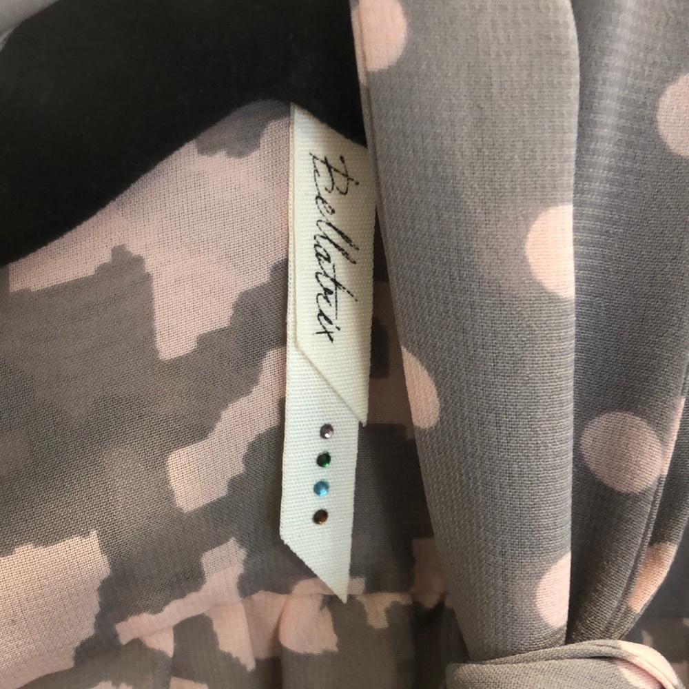 Button down - Picture 3 of 5